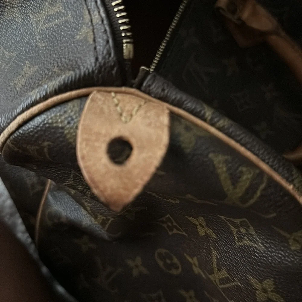Louis Vuitton speedy 40 COA included - Picture 16 of 16